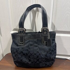 Coach F15047 Vintage Black Soho Signature C & Patent Leather Tote Blue Lining